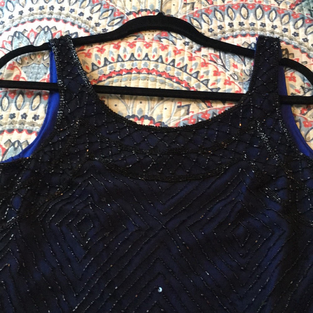 Stunning Geometric Pattern Beaded Cocktail Dress - Picture 5 of 16